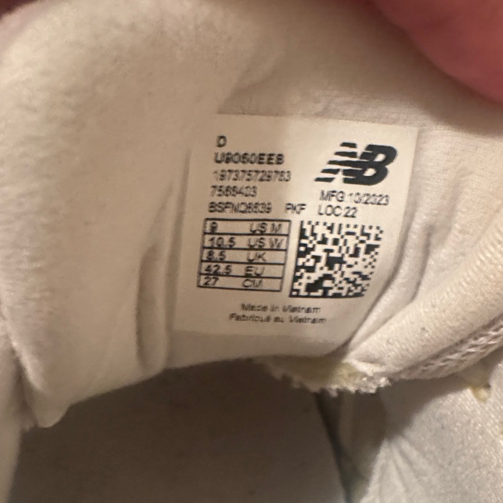 New Balance Beige and Gray Sneakers - Picture 9 of 13